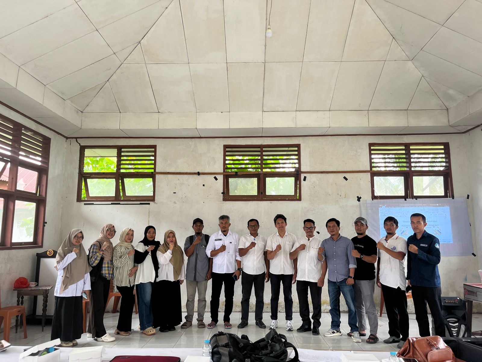 Pendampingan Penginputan Usulan Desa dalam Aplikasi SIPD-RI Tahun 2027 Kecamatan Lambai